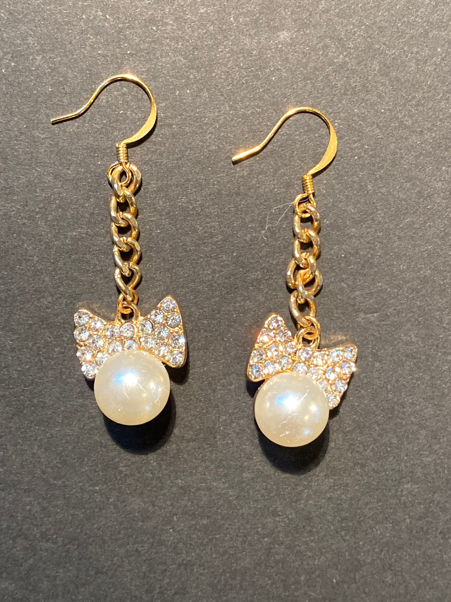 Rhinestone bows and pearls Earrings