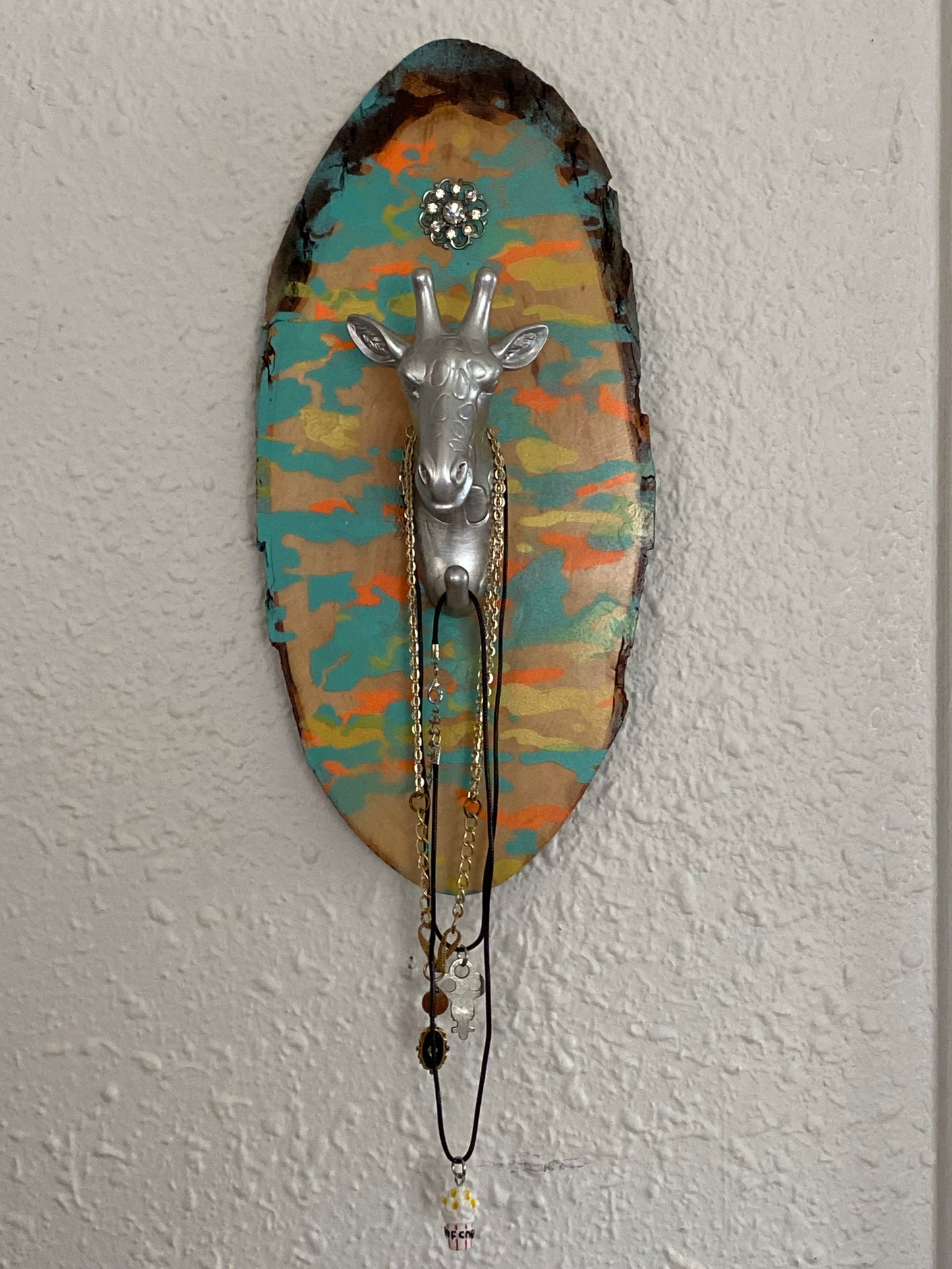 Giraffe jewelry hook