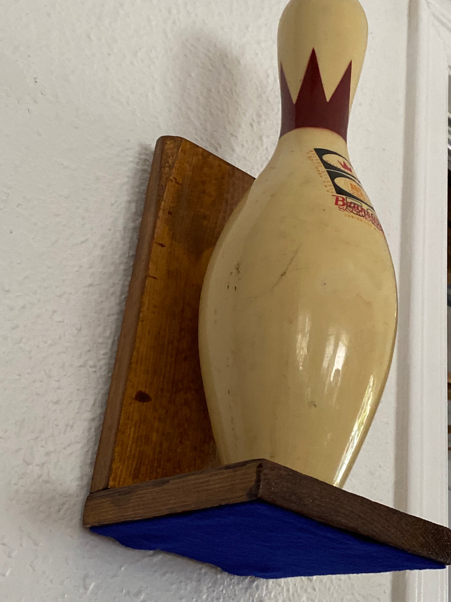 Vintage bowling pin wall plaque