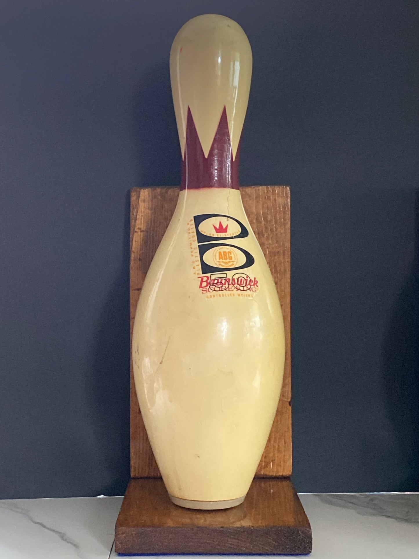Vintage bowling pin wall plaque