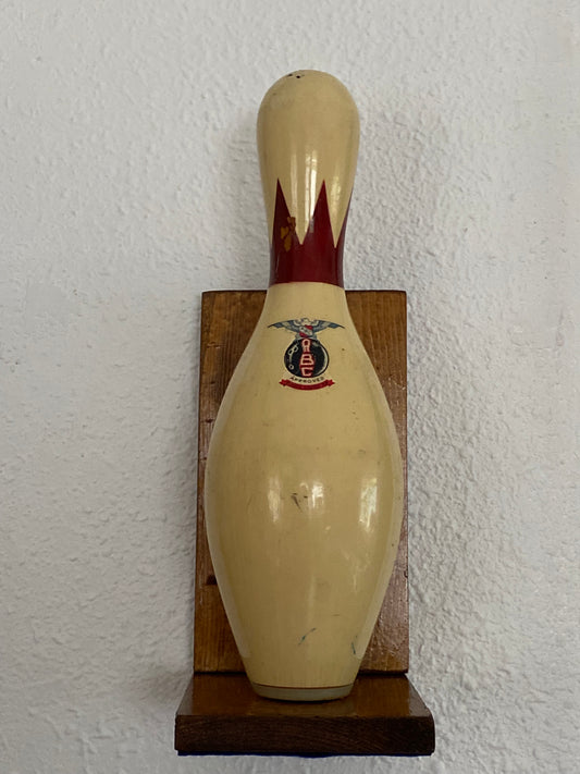 Vintage bowling pin wall plaque